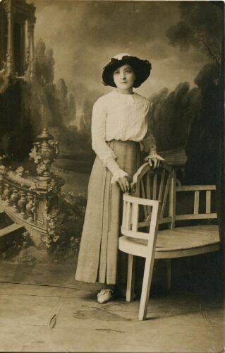 Sarah Ovadia en 1913 à Constantinople.